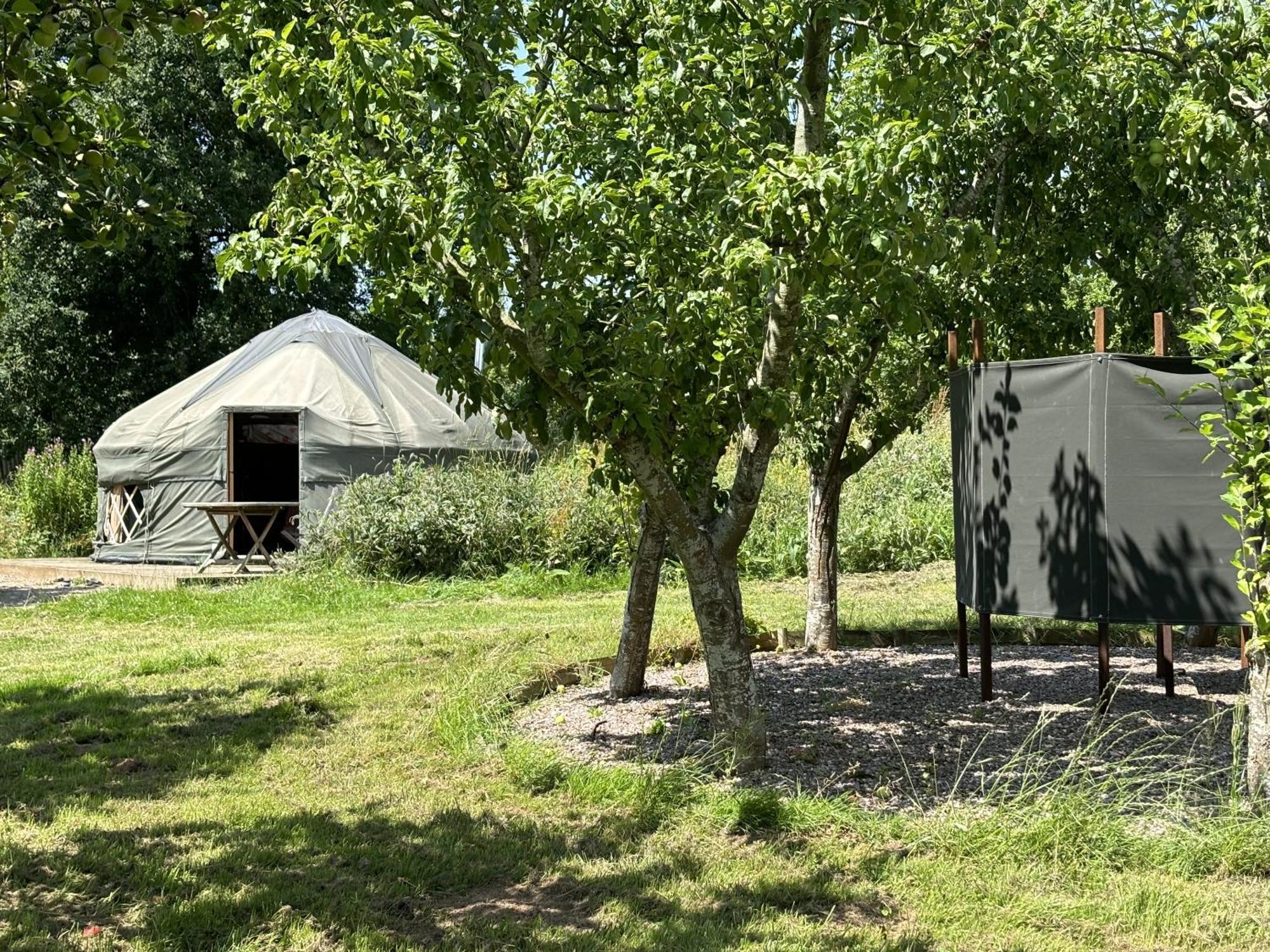 Вилла Dragon Orchard Retreat Ледбери Номер фото