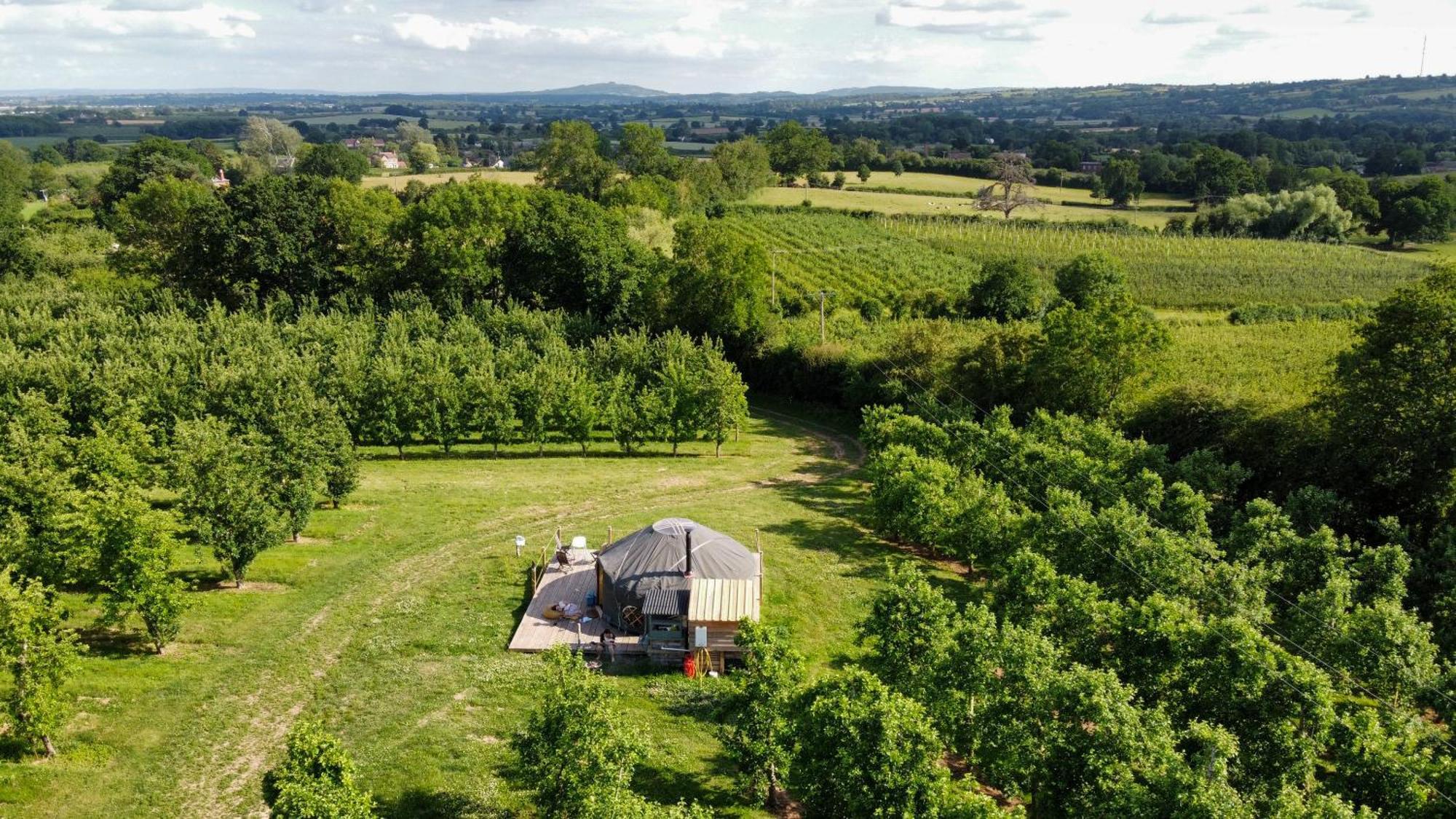 Вилла Dragon Orchard Retreat Ледбери Номер фото
